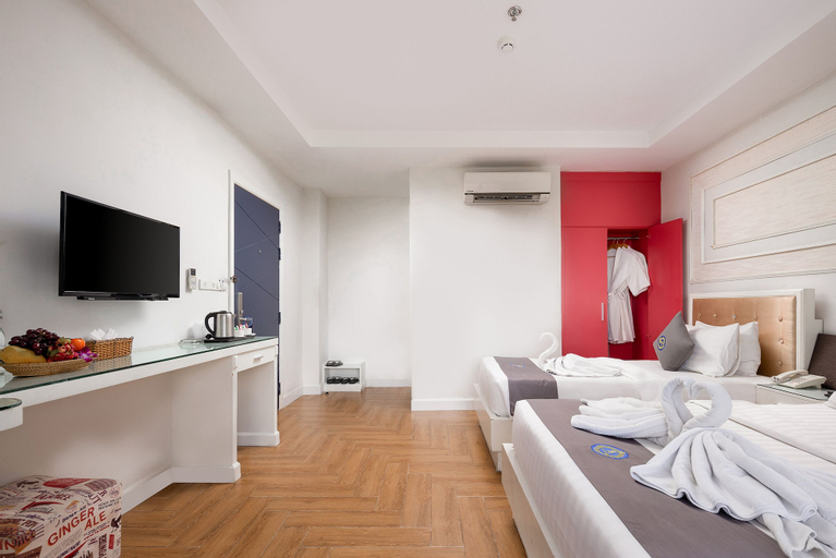 Bedroom 13