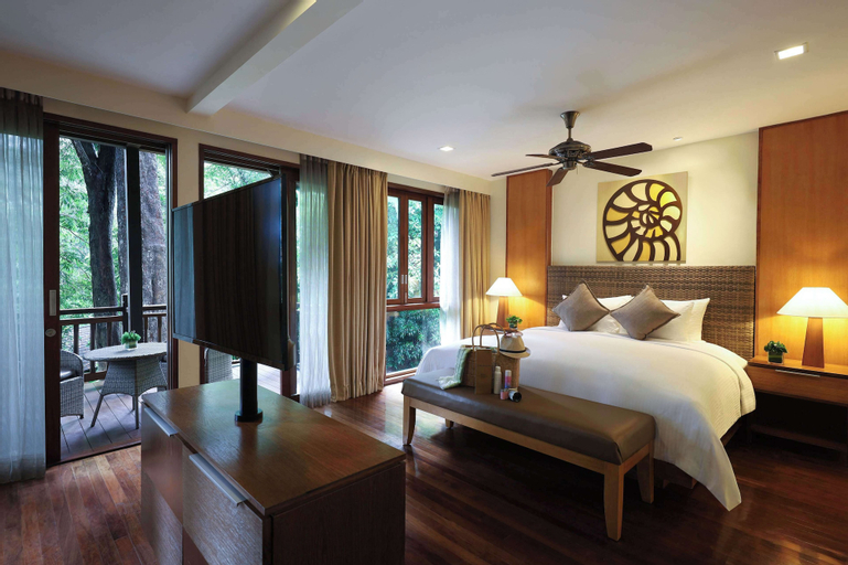 Bedroom 18