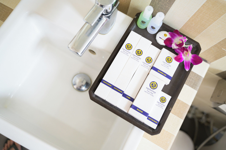 Bathroom 4