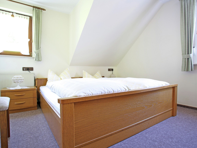 Bedroom 2, Flat in Schmallenberg with garden, Hochsauerlandkreis