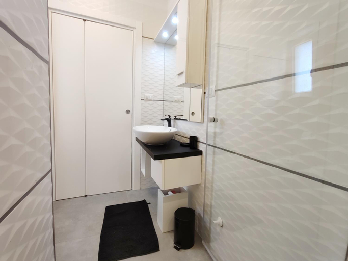 Bathroom 4, Villa con piscina Aria di sole, Brindisi