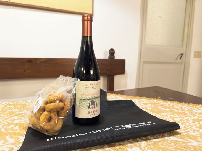 Food & Drinks, Via Dei Banchi Vecchi Apartments, Rome