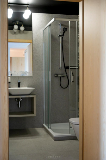 Bathroom 3, Bella Monte, Cieszyn