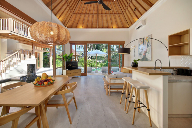 Dining Room 14