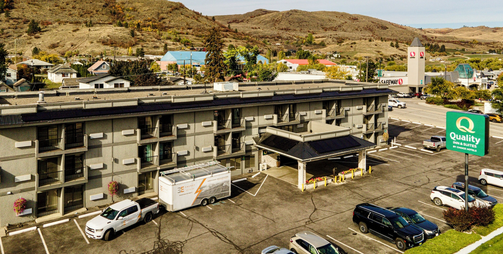 Exterior & Views 2, Quality Inn & Suites, North Okanagan