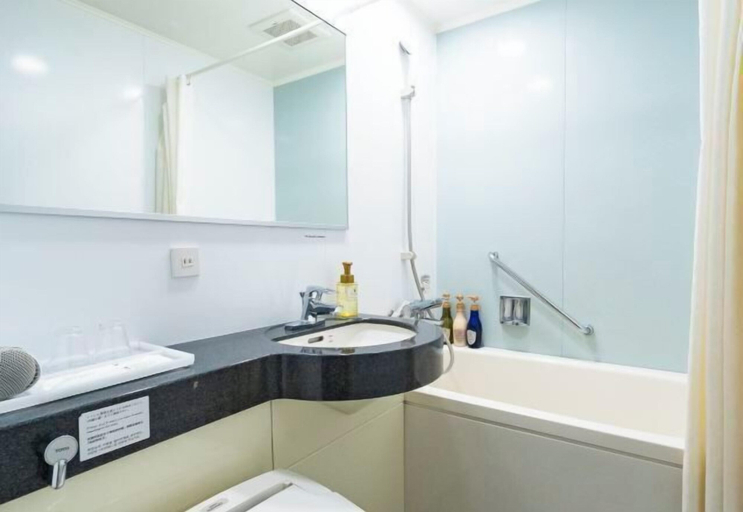 Bathroom 7