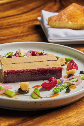 Food & Drinks 16
