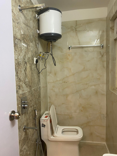 Bathroom 3, The Sandalwood By La Carnation, Gurgaon