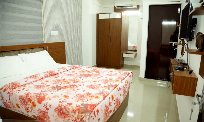 Bedroom 12