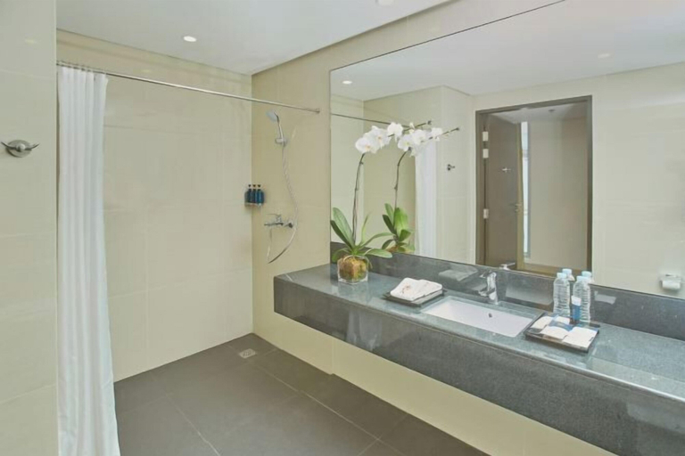 Bathroom 17
