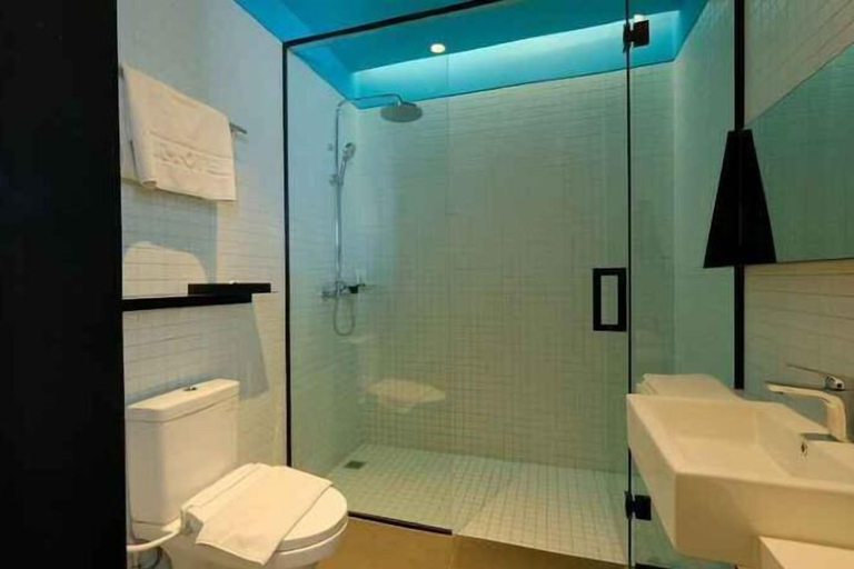 Bathroom 7