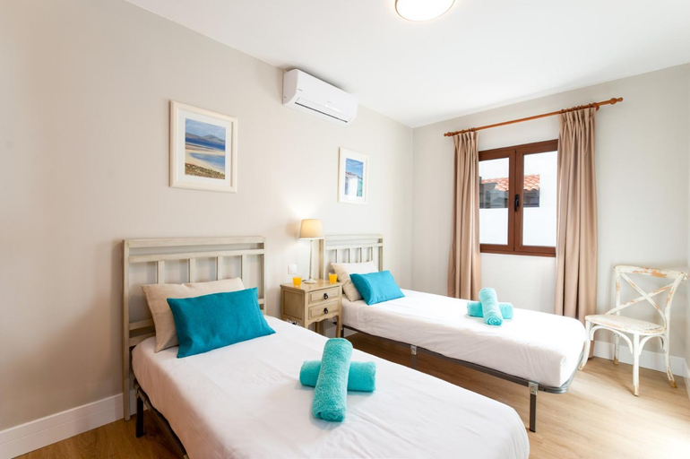 Bedroom 2, Villa Caleta Del Sol by Villa Plus, Las Palmas