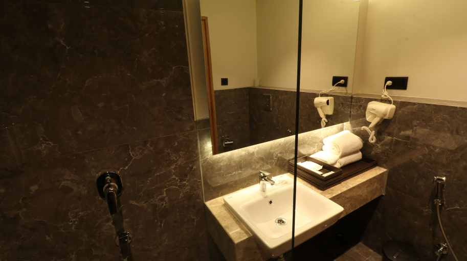 Bathroom 4, The Vern at BLVD, Nashik