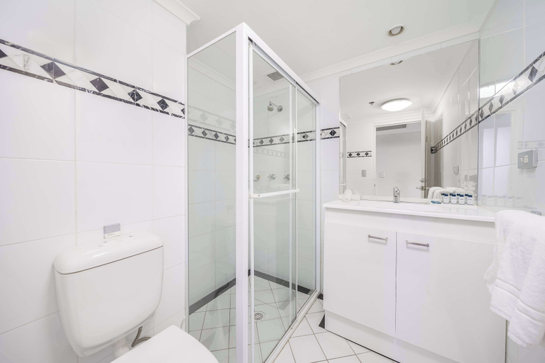 Bathroom 11