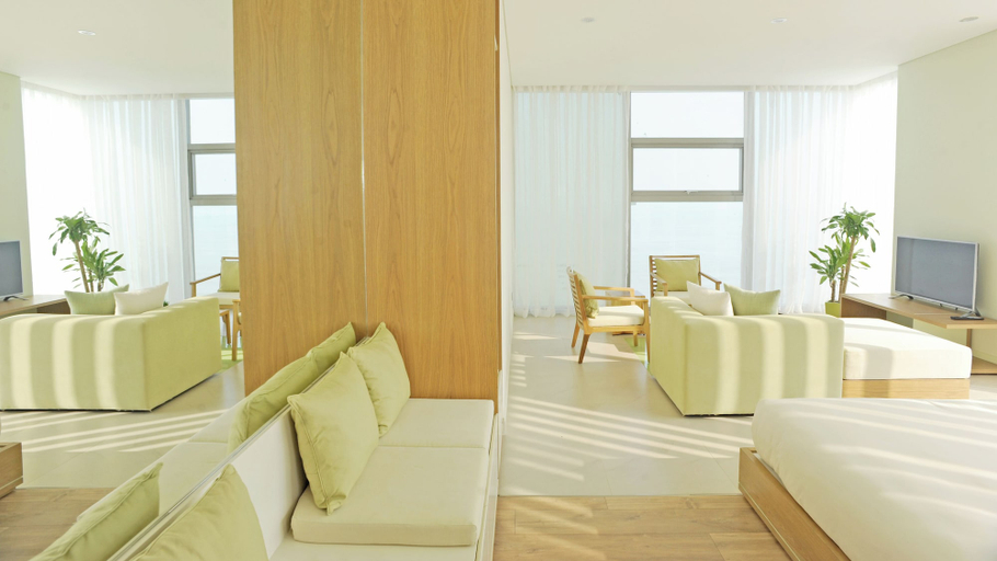 Bedroom 2, Sea and Sun Apartments, Da Nang