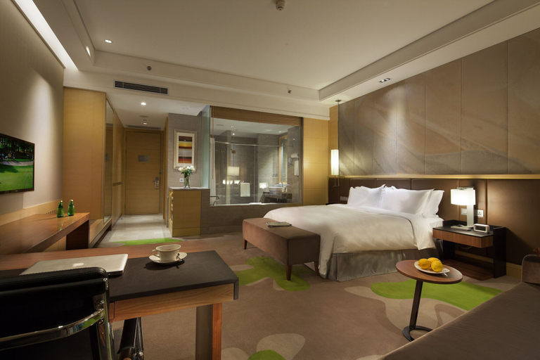 Bedroom 3, Qingdao Haitian Expo Hotel, Qingdao
