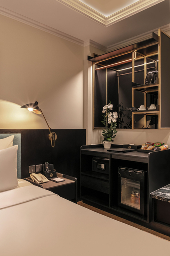 Bedroom 12
