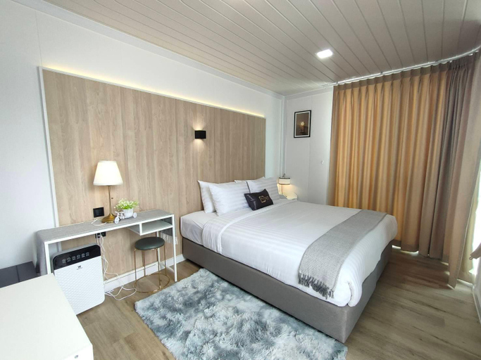 Bedroom 16
