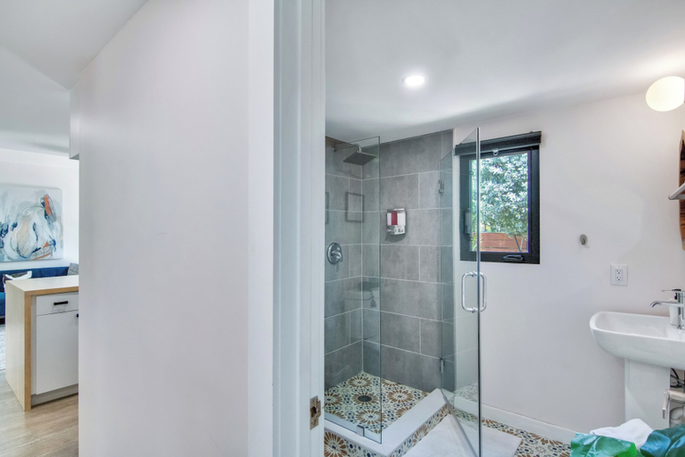 Bathroom 3, 5BR Sleeps 14 w/ In-law Suite & Bbq!, Broward