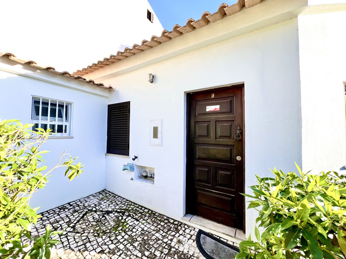 Exterior & Views 2, Quarteira Classic 2 With Pool by Homing, Loulé