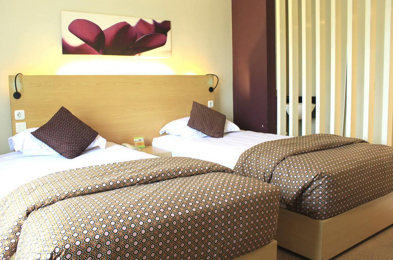 Bedroom 12