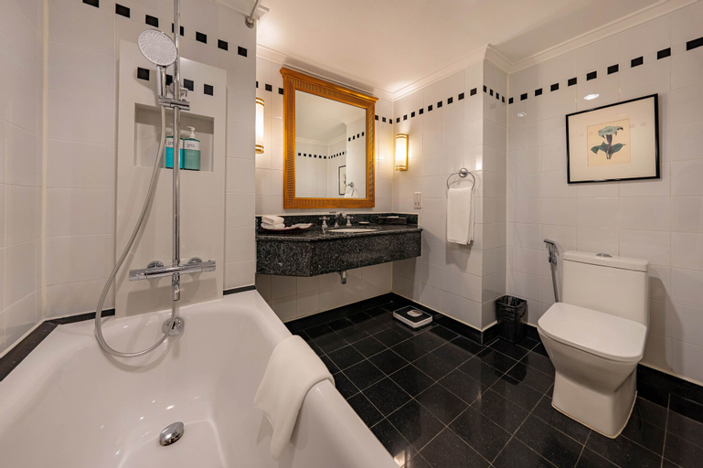Bathroom 4