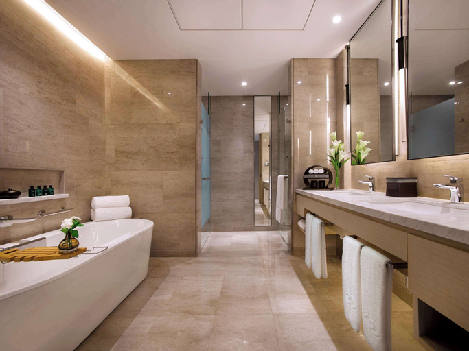 Bathroom 7