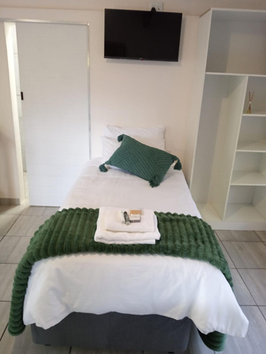 Others 3, Cozy Corner, Sekhukhune