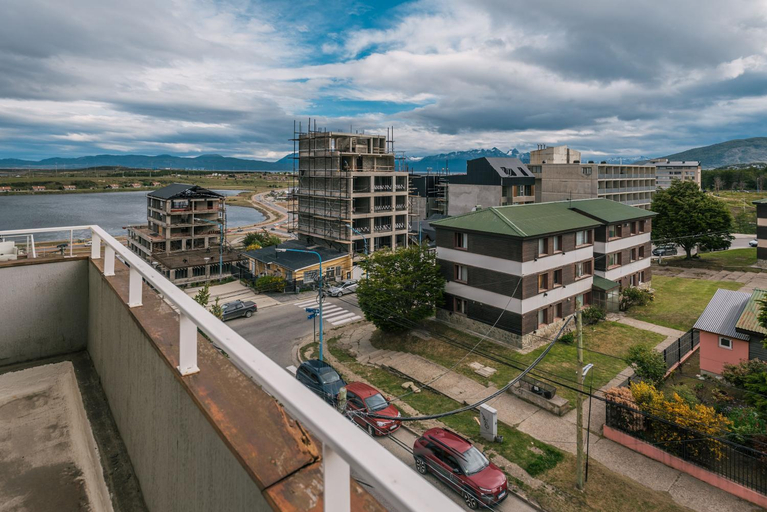 Others 4, Gente del Sur - Josefina, Ushuaia