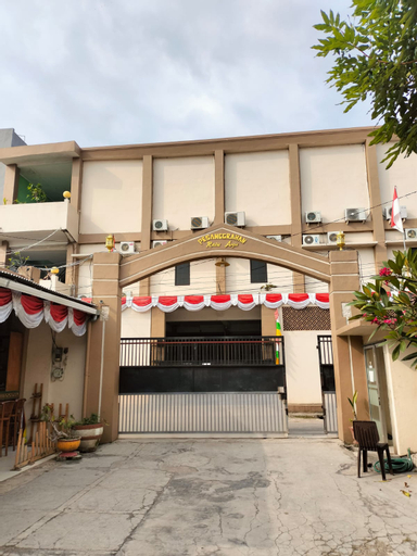 Four Hostel, Bandar Lampung