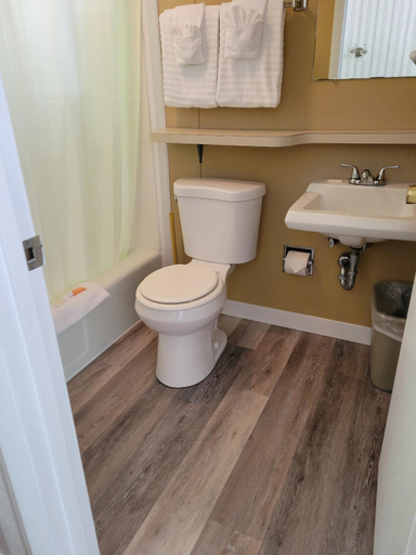Bathroom 3, Weirs Beach Motel & Cottages, Belknap
