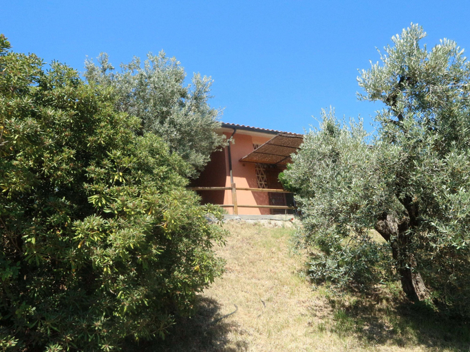 Exterior & Views 2, Snug Holiday Home in Castagneto Carducci near Thermal Bath, Livorno