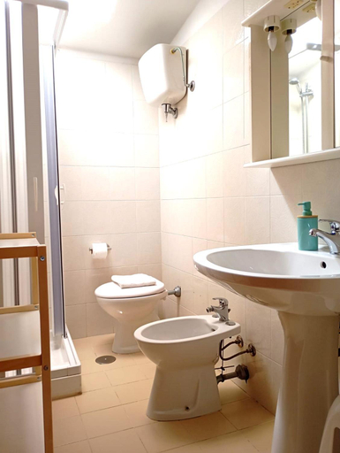 Bathroom 2, MAREMEU TROPEA, Vibo Valentia