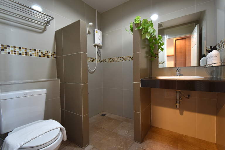 Bathroom 3