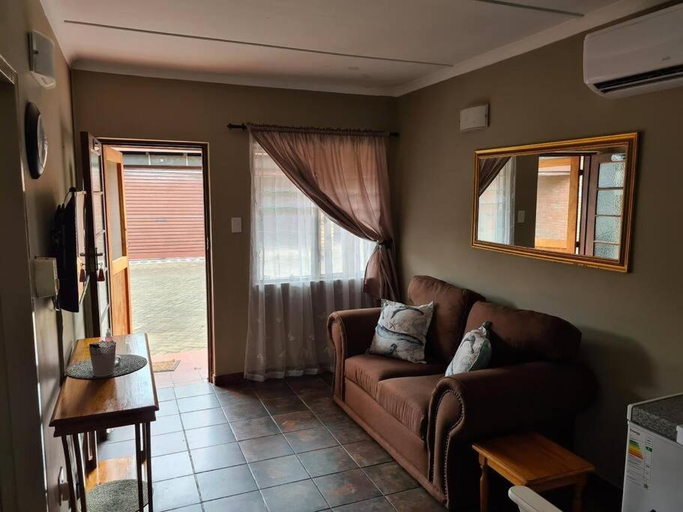 Others 5, Flamboyant Apartments, Umkhanyakude