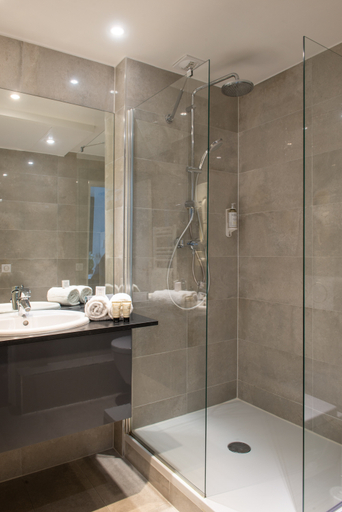 Bathroom 5