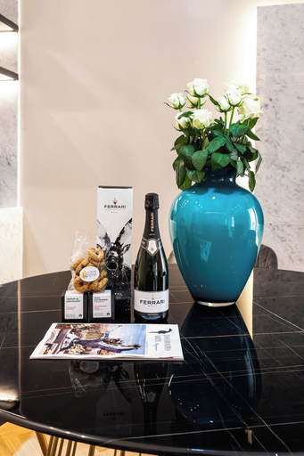 Food & Drinks, Spanish Steps Apartments, Roma