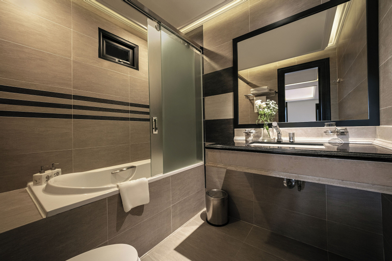 Bathroom 6