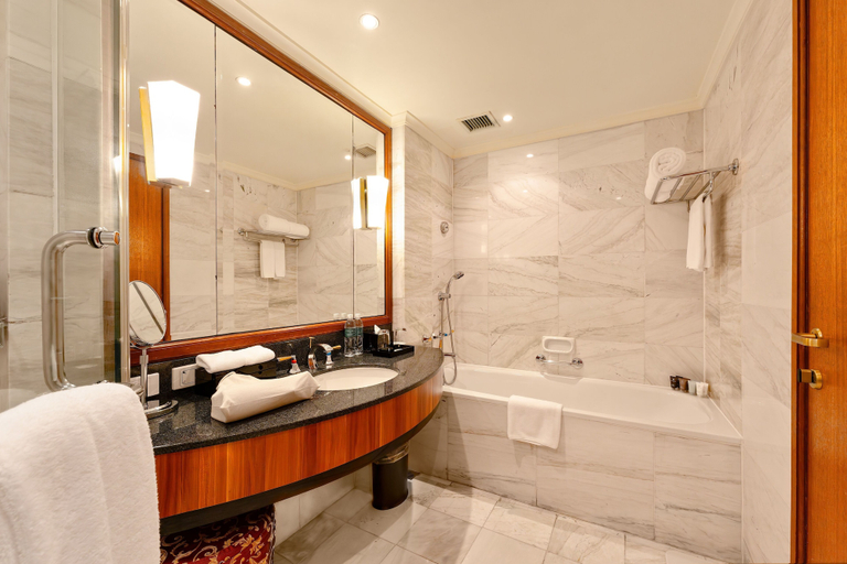 Bathroom 5