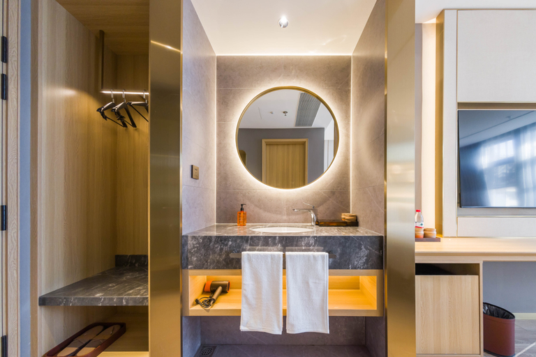 Bathroom 3, Orange Hotel Nantong Rugao Baipu, Nantong