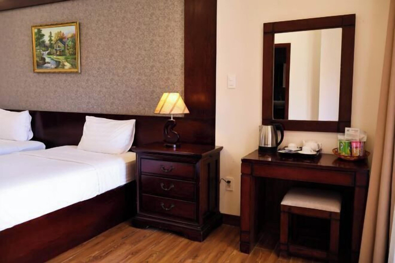 Bedroom 13