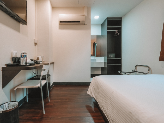 Bedroom 4, A Hotel Desker, Stay from 10PM to 9AM, Singapura