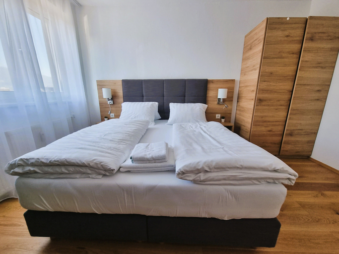 Bedroom 3, Mountains&Lakes – Chaletdorf & Apartments, Villach