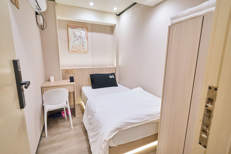 Bedroom 4, Serene Smart Stay, Kowloon