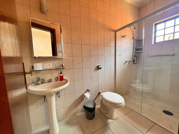 Bathroom, Dago Suítes Pousadinha, Campo Limpo Paulista