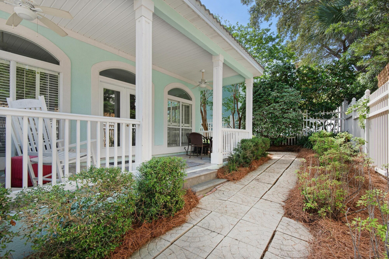 Exterior & Views 2, Ocean Breeze Cottage, Okaloosa