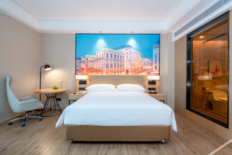 Bedroom 2, Vienna Hotel (Chashan High-speed Railway Station), Dongguan