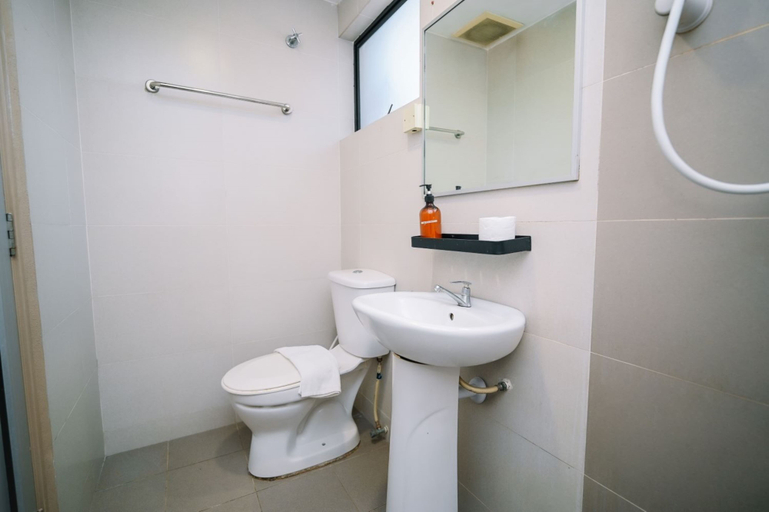 Bathroom 2, Swing & Pillows @ KL Pekeliling, Kuala Lumpur