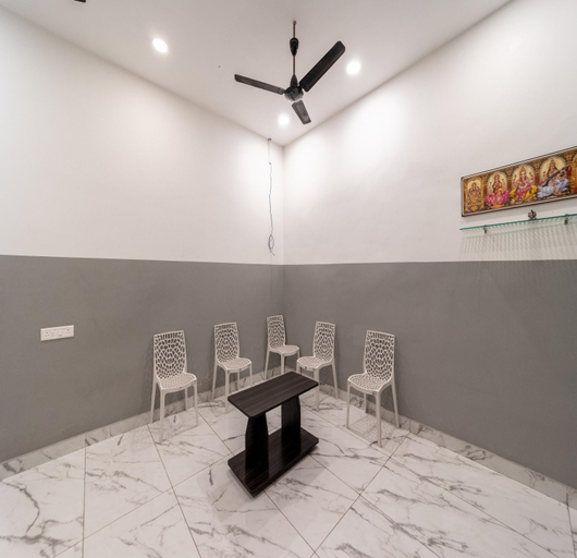 Public Area 2, Hotel Bees, Puducherry
