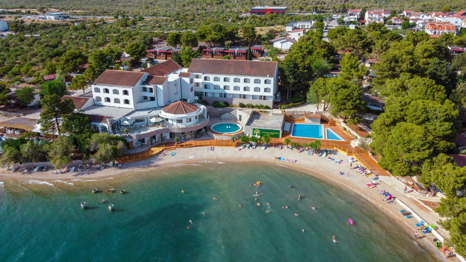 Exterior & Views 1, HOTEL MIRAN PIROVAC, Pirovac